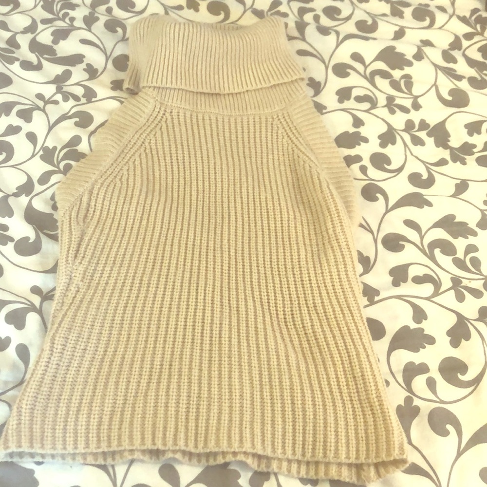 VENUS halter sweater Camel colored open back